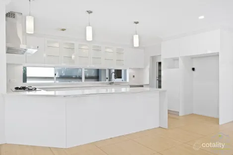 Property photo of 16 Ballantyne Crescent Franklin ACT 2913