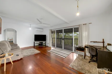 Property photo of 18 Boyne Crescent West Gladstone QLD 4680