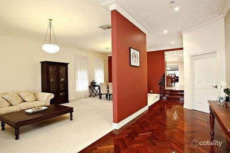 Property photo of 11 Lamplight Way Attwood VIC 3049
