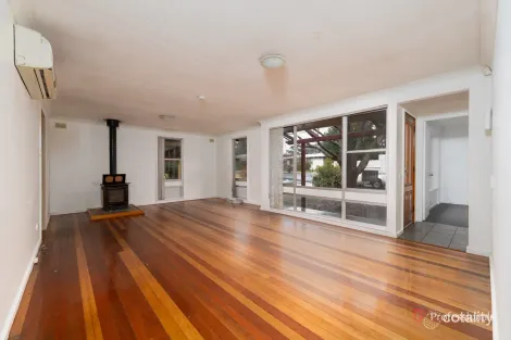 Property photo of 1 Edward Street Armidale NSW 2350