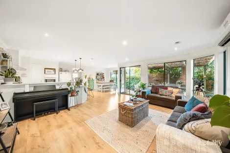 Property photo of 44 Clearwater Drive Lilydale VIC 3140