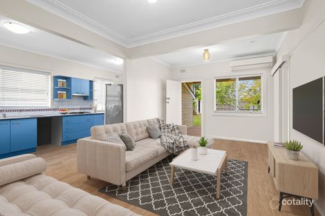 Property photo of 11 Mount Street Mount Saint Thomas NSW 2500