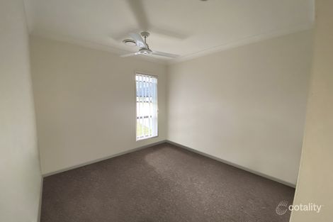 Property photo of 13 Hanover Drive Pimpama QLD 4209