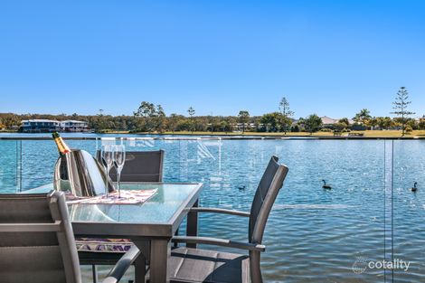 Property photo of 2/179 Lae Drive Coombabah QLD 4216