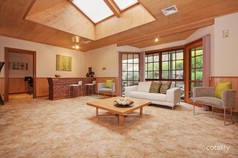 Property photo of 31-33 Ennismore Crescent Park Orchards VIC 3114