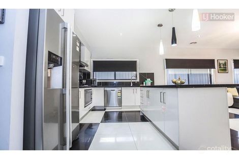 Property photo of 49 Rockwall Drive Craigieburn VIC 3064