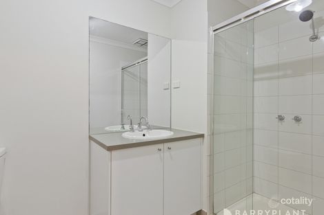 Property photo of 73 Spriggs Drive Croydon VIC 3136