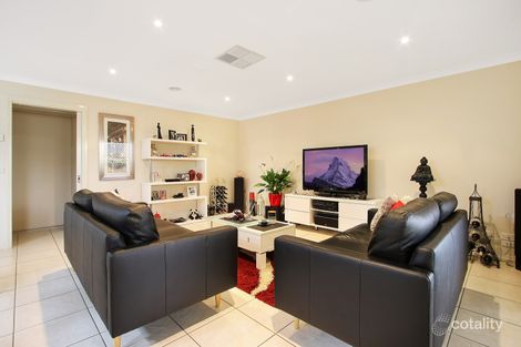 Property photo of 17 Birkdale Terrace West Wodonga VIC 3690