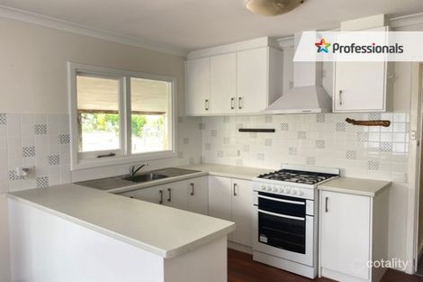 17 Mokare Rd, Spencer Park, WA 6330