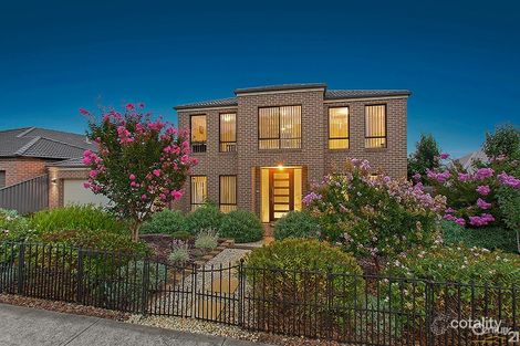 16 Cambridge Dr, Berwick, VIC 3806