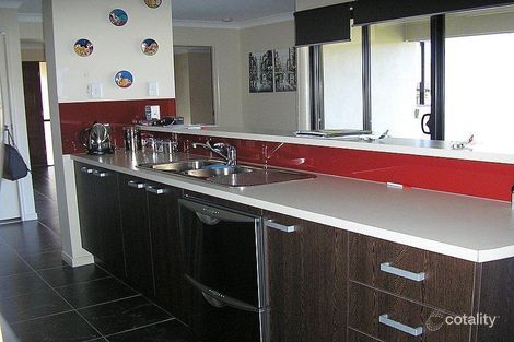 Property photo of 2 Sarabah Close Calamvale QLD 4116