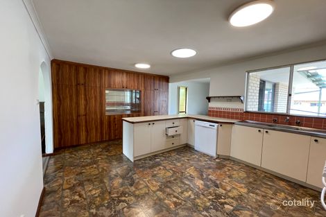 Property photo of 25 Anuaka Road Yakamia WA 6330