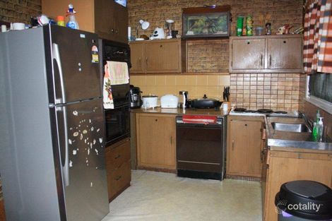 Property photo of 15 Alexander Crescent Macquarie Fields NSW 2564