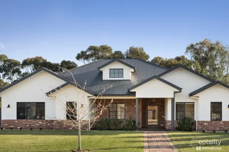 17 Bayaderra Ct, Moama, NSW 2731