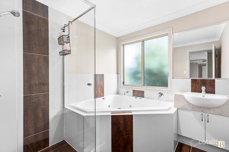 Property photo of 21 Currong Street Kenmore QLD 4069