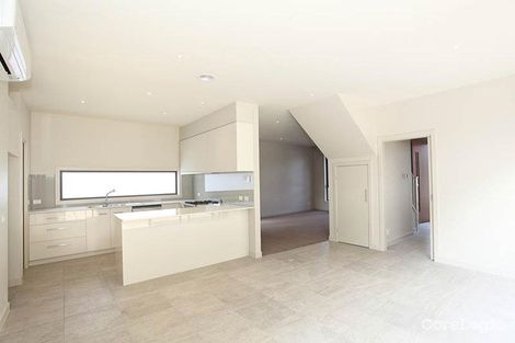 Property photo of 1/29 Miller Crescent Mount Waverley VIC 3149