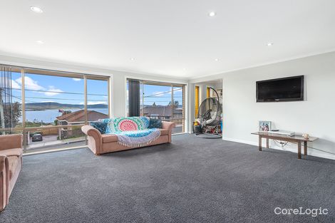 Property photo of 6 Third Avenue Midway Point TAS 7171