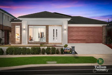 226 Duff St, Cranbourne West, VIC 3977
