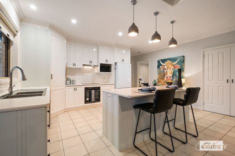Property photo of 2 Emily Court Howlong NSW 2643