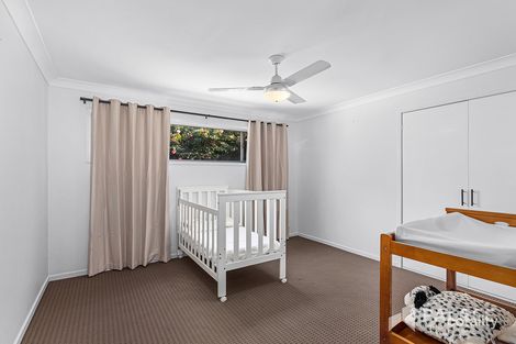 Property photo of 16 Brodzig Road Chuwar QLD 4306