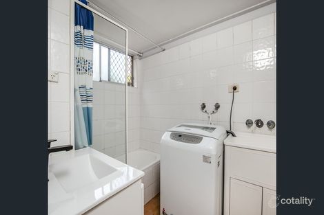 Property photo of 1/11 Leonard Avenue Surfers Paradise QLD 4217