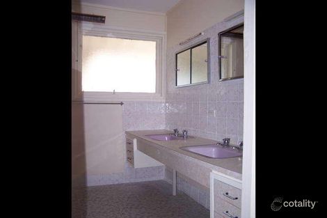 Property photo of 61 Western Drive Bordertown SA 5268