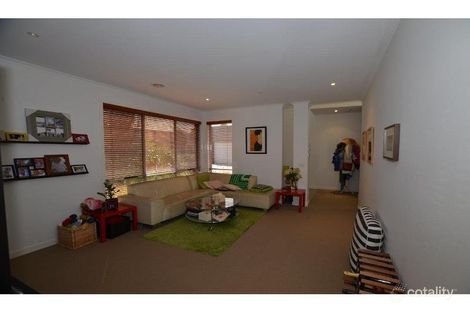 Property photo of 17 Ringtail Circuit Maidstone VIC 3012