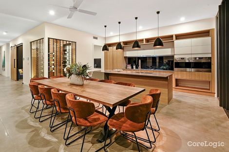 Property photo of 23 Holland Court Broadbeach Waters QLD 4218