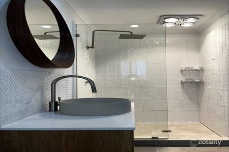 Property photo of 2/102 Avocado Street Elanora QLD 4221