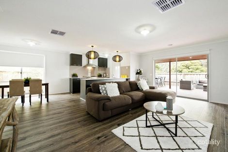 Property photo of 17 Petworth Close Mernda VIC 3754