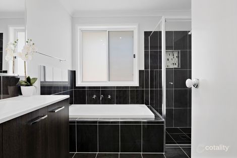 Property photo of 3 Kuttabul Road Wadalba NSW 2259