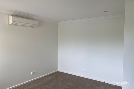 Property photo of 2/22 Mountain Crescent Mulgrave VIC 3170