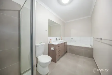Property photo of 17/69-77 Lancefield Drive Caroline Springs VIC 3023
