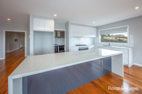 Property photo of 45 Westminster Grove Sunbury VIC 3429