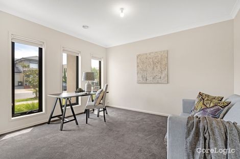 Property photo of 27 Abloom View Mickleham VIC 3064