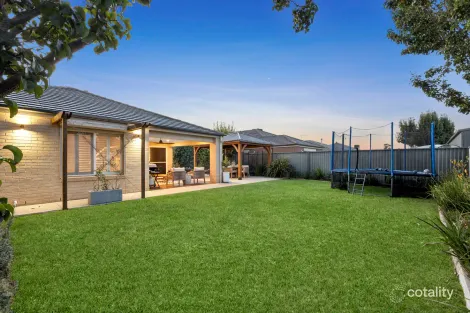 Property photo of 22 Mathieson Place Lara VIC 3212