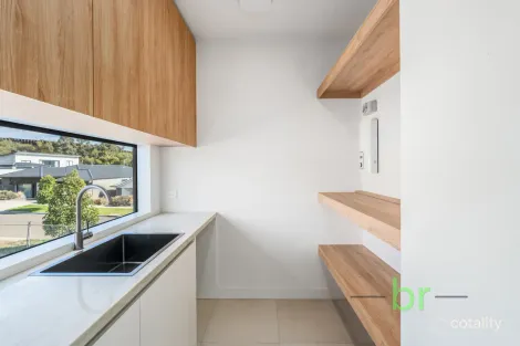Property photo of 76A Dryden Way Highton VIC 3216