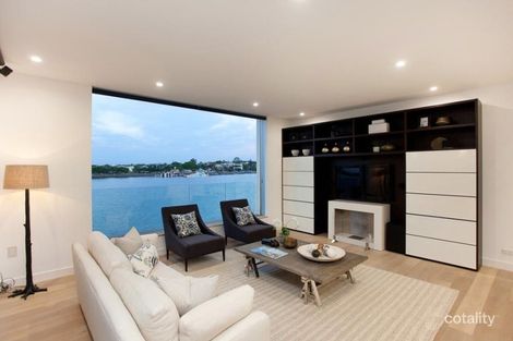 Property photo of 51 Macquarie Street Teneriffe QLD 4005