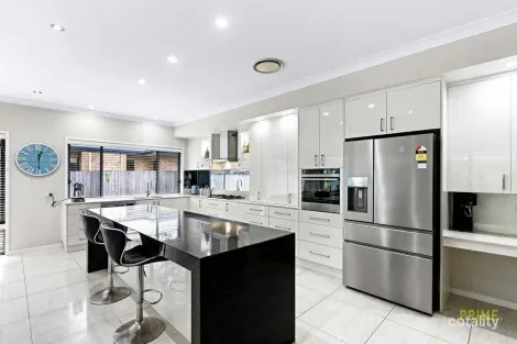 Property photo of 6 Parraweena Court Point Vernon QLD 4655