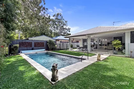 6 Parraweena Ct, Point Vernon, QLD 4655