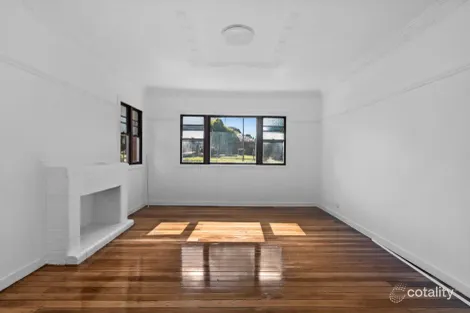 Property photo of 272 James Street Harristown QLD 4350