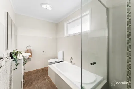 Property photo of 11 Bristow Drive Forest Hill VIC 3131