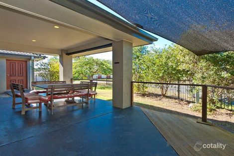 Property photo of 2 Pickering Place Upper Kedron QLD 4055