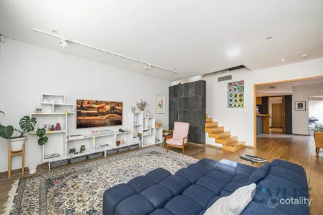 Property photo of 1 Dublin Close Subiaco WA 6008