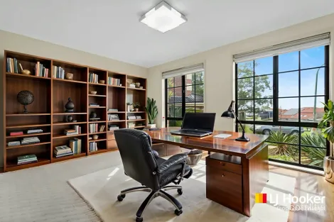 Property photo of 16 Gatto Place West Hoxton NSW 2171