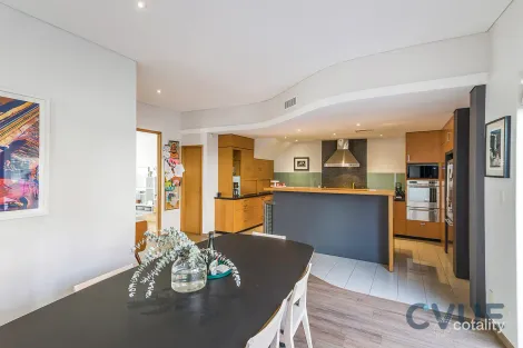 Property photo of 1 Dublin Close Subiaco WA 6008