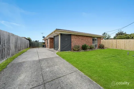 Property photo of 13 Darnley Drive Skye VIC 3977