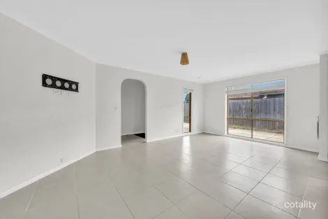 Property photo of 13 Darnley Drive Skye VIC 3977