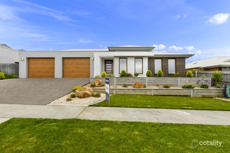 15 Bream Rd, Lake Tyers Beach, VIC 3909