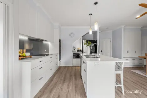 Property photo of 25 Leilani Drive Birkdale QLD 4159